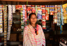 आजीविका मिशन से रमशीला को मिला आत्मनिर्भरता का संबल, किराना दुकान से 25 हजार की कर रहीं हैं आय अर्जित