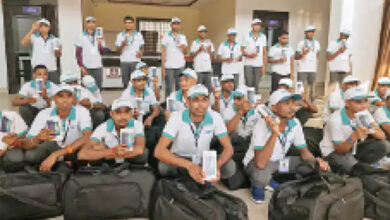 आत्मसमर्पित युवाओं को विशेष प्रशिक्षण के बाद वेलकम किट प्रदान किया गया आत्मसमर्पित युवाओं को विशेष प्रशिक्षण के बाद वेलकम किट प्रदान किया गया