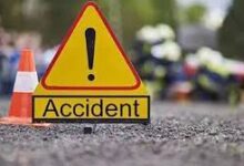 शादी समारोह से लौट रहा कार पलटी बीच सड़क में, 3 की दर्दनाक मौत