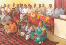 छत्तीसगढ़ में निषाद समाज ने सगाई के बाद युवक-युवतियों के बात करने पर लगाया पाबंदी