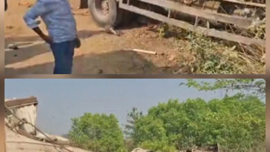 ट्रक व माज़दा वाहन की टक्कर में दो मजदूरों की हुई मौत, तीन गंभीर