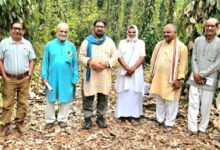 डॉ. राजाराम त्रिपाठी ने भूमि ट्रस्ट बनाकर भूमिहीन आदिवासी भाइयों को खेती हेतु भूमि देने का लिया संकल्प