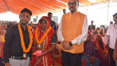 सामूहिक विवाह कार्यक्रम में शामिल हुए राज्यपाल, नवविवाहित जोड़ों को प्रदान किया आशीर्वाद