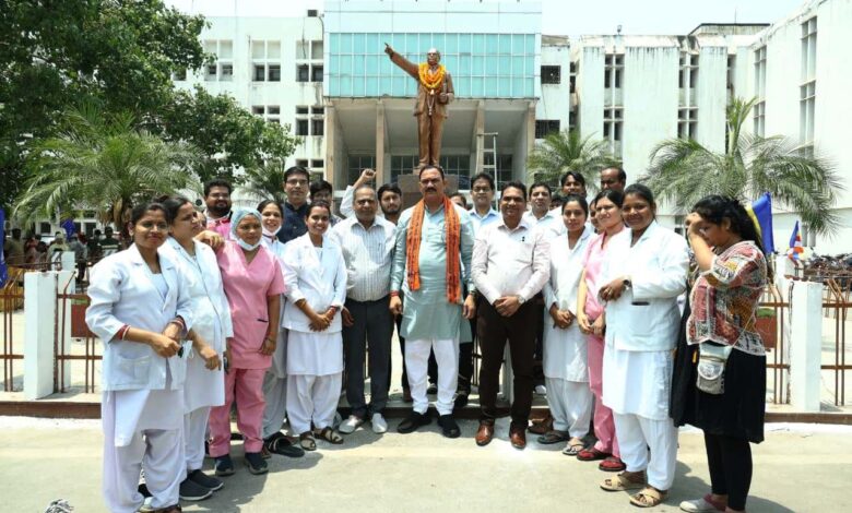 बाबा साहेब के विचारों पर चलकर ही बनेगा बेहतर समाज: स्वास्थ्य मंत्री जायसवाल बाबा साहेब के विचारों पर चलकर ही बनेगा बेहतर समाज: स्वास्थ्य मंत्री जायसवाल