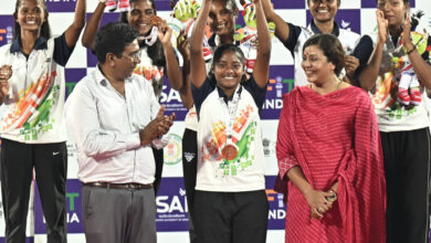 जंगल के मैदानों से राष्ट्रीय मंच तक : भारत की हॉकी विरासत को जीवित रखे हुए हैं जनजातीय समुदाय