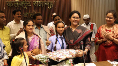 इसरो के यंग साइंटिस्ट प्रोग्राम में चयनित होने वाली हिमांशी का कलेक्टर ने किया सम्मान, उज्ज्वल भविष्य की दी शुभकामनाएं