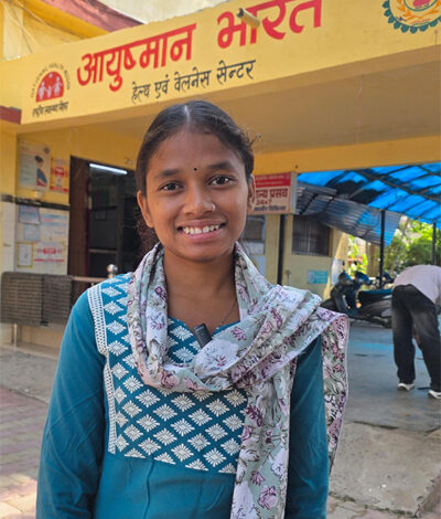 पहाड़ी कोरवा बेटी शाम कुमारी के सपनों को मिले पंख, पढ़ाई के साथ मिला रोजगार