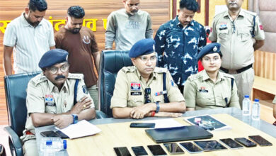 राजनांदगांव पुलिस का सर्जिकल स्ट्राईक, 9 सटोरिए गिरफ्तार राजनांदगांव पुलिस का सर्जिकल स्ट्राईक, 9 सटोरिए गिरफ्तार