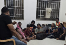 बच्चा चोरी की अफवाह, लोहंडीगुड़ा में बवाल, ग्रामीणों ने फेरीवालों को पीटा