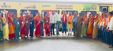 जय श्री राम के जयघोष से गूंज उठा रायपुर रेलवे स्टेशन, 850 श्रद्धालुओं रामलला व काशी विश्वनाथ के दर्शन के लिए हुए रवाना जय श्री राम के जयघोष से गूंज उठा रायपुर रेलवे स्टेशन, 850 श्रद्धालुओं रामलला व काशी विश्वनाथ के दर्शन के लिए हुए रवाना