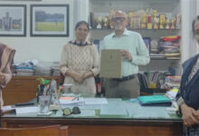 राजकुमार कॉलेज रायपुर से 1931-47 कालखंड की 25 दुर्लभ हस्तलिखित पांडुलिपियां प्राप्त