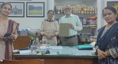 राजकुमार कॉलेज रायपुर से 1931-47 कालखंड की 25 दुर्लभ हस्तलिखित पांडुलिपियां प्राप्त