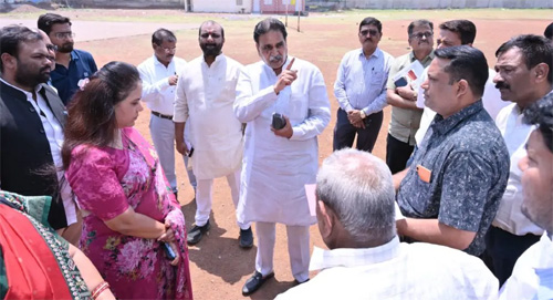 आरडी तिवारी स्कूल में नवीन भवन निर्माण संबंधित विकास कार्य तत्काल शुरू करने विधायक मूणत ने दिये निर्देश आरडी तिवारी स्कूल में नवीन भवन निर्माण संबंधित विकास कार्य तत्काल शुरू करने विधायक मूणत ने दिये निर्देश