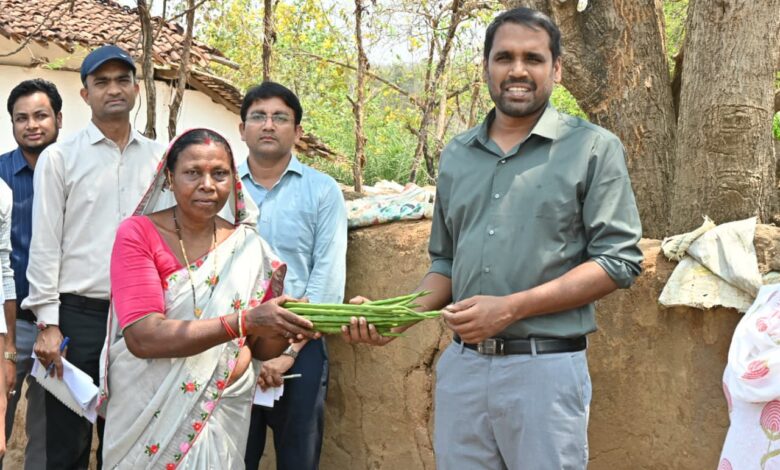 लघु धान्य रागी से समृद्धि की ओर बढ़ती शकुन बाई कुजांम
