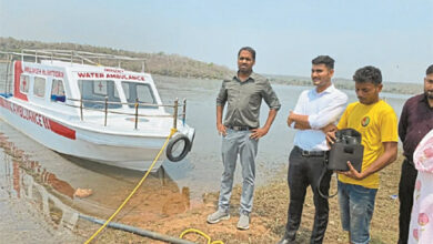 पहली बार गंगरेल बांध में शुरू हुई वाटर एंबुलेंस सेवा, जल्द जारी होगा टोल-फ्री नंबर पहली बार गंगरेल बांध में शुरू हुई वाटर एंबुलेंस सेवा, जल्द जारी होगा टोल-फ्री नंबर