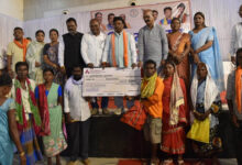 श्रमिक सम्मेलन में योजनाओं की सौगात से खिले श्रमिकों के चेहरे