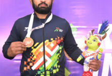 दूध बेचने से लेकर पहला करियर गोल्ड जीतने तक: जम्मू-कश्मीर के हमाम हुसैन की प्रेरणादायक कहानी