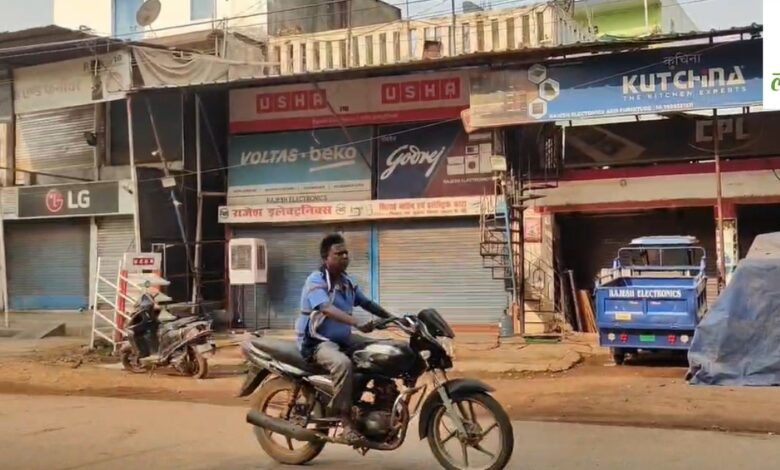 पखांजूर में बुलडोजर कार्रवाई का विरोध: बंग समाज के बंद से बाजार ठप, प्रदर्शन की तैयारी