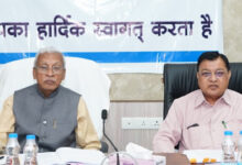 श्रमिकों के हितों की रक्षा एवं उनके समग्र विकास के लिए योजनाओं के क्रियान्वयन में पारदर्शिता एवं जवाबदेही सुनिश्चित हो – श्रम मंत्री देवांगन