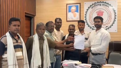 कल्याणपुर में उल्टा रुख अवैध शराब रोकने के लिए ग्रामीणों ने की शासकीय दुकान खोलने की मांग