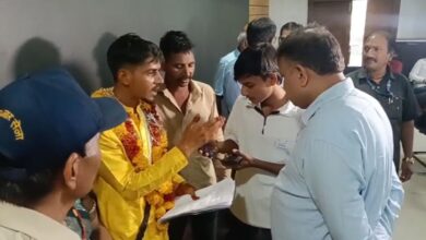 दूल्हे की शिकायत से खुला नाले पर कब्जे का सच, प्रशासन ने हटाया अतिक्रमण