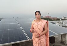 सोलर पैनल अपनाकर देवश्री साहू बनीं आत्मनिर्भर, बिजली बिल से मिली पूर्ण मुक्ति