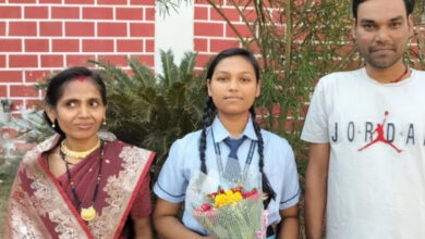 साधारण पारिवारिक पृष्ठभूमि के बावजूद रिया ने मेहनत और अनुशासन के दम पर हासिन किया 12वीं में चौथा स्थान