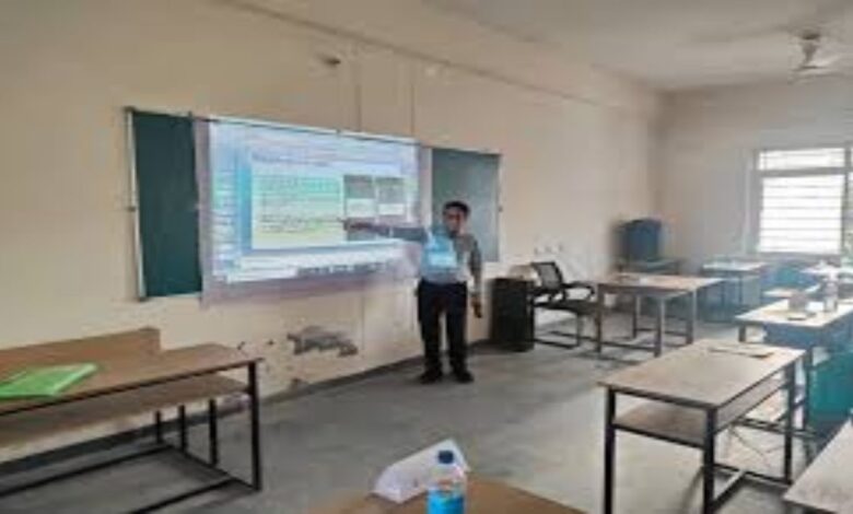 जनगणना की तैयारियां तेज: तीसरे चरण के प्रशिक्षण में 2000 अधिकारी-कर्मचारी शामिल