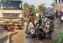 छत्तीसगढ़ में दर्दनाक सड़क हादसे शिक्षक की मौत, कई लोग घायल और वाहन क्षतिग्रस्त