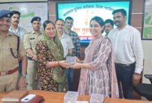 ग्वालियर पुलिस ने CCTV से 22 लाख के गहने बरामद, महिलाओं ने लौटाया बैग