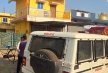 सूने घर पर चोरों का धावा