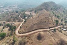 पहाड़ों के बीच बसा चाऊरडोंगरी अब बारहमासी सड़क से जुड़ा