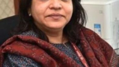 करेंसी टावर के लिफ्ट में फंसी एसीएस ऋचा शर्मा