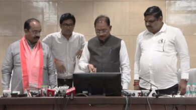 12वीं में रिया साहू ने टॉप किया है और 10वीं में तीन छात्र रहे टॉप पर