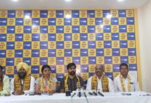 आधी आबादी को अनदेखी करना,सरकार का तानाशाही रवैय्या: उत्तम जाय