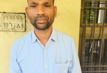 एसीबी ने रिश्वत लेते आरटीओ के बाबू को पकड़ा