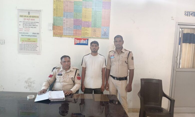 फर्जी स्क्रीनशॉट से 17 लाख के राशन की खरीदी, आरोपी गिरफ्तार फर्जी स्क्रीनशॉट से 17 लाख के राशन की खरीदी, आरोपी गिरफ्तार