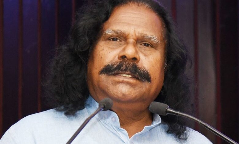 नन्द कुमार साय के पांच बच्चों वाले बयान पर बवाल, सीएम ने झाड़ा पल्ला नन्द कुमार साय के पांच बच्चों वाले बयान पर बवाल, सीएम ने झाड़ा पल्ला