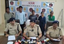 5 इनामी नक्सलियों ने किया सरेंडर