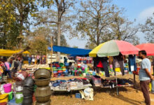 नक्सल मुक्त बीजापुर में विकास की नई दस्तक, चार दशकों बाद फिर सजी पुजारी कांकेर और कोण्डापल्ली की साप्ताहिक बाजारें