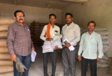 खरीफ सीजन के लिए खाद-बीज का पर्याप्त भंडारण, वितरण में गड़बड़ी पर प्रशासन सख्त, 8 केंद्रों पर बैन