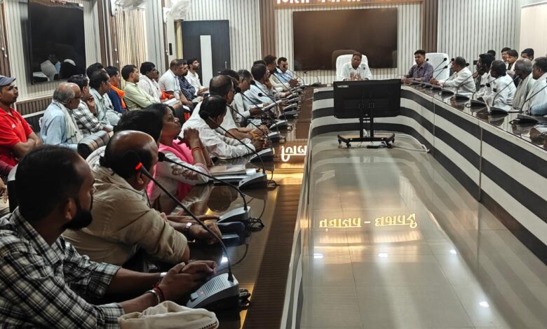 खरीफ सीजन में किसानों को समय पर उर्वरक उपलब्ध कराने प्रशासन सजग