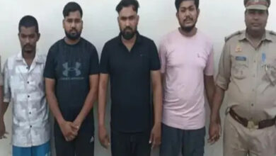 दुर्ग के 4 युवक लखनऊ के इकाना स्टेडियम के बाहर नकली टिकट बनाकर बेचते गिफ्तार