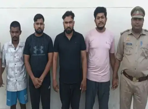 दुर्ग के 4 युवक लखनऊ के इकाना स्टेडियम के बाहर नकली टिकट बनाकर बेचते गिफ्तार