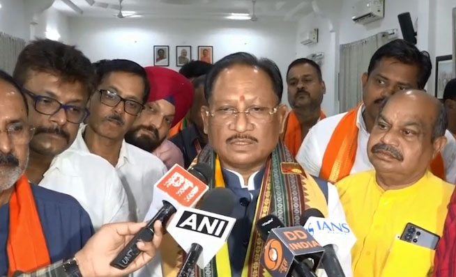 पश्चिम बंगाल में विभिन्न दलों के बीच देखने को मिल रहे मतभेद, कानून-व्यवस्था बनाए रखना सरकार की जिम्मेदारी – साय