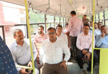 ईंधन बचत और मितव्ययिता का अनूठा उदाहरण, बसना प्रशासन की सामूहिक बस यात्रा