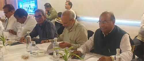 गुवाहाटी में मक्का खरीदी, मिलेट प्रोत्साहन जैविक गुड़ व लघु वनोपज विपणन के लिए द्विवेदी ने दिए महत्वपूर्ण सुझाव