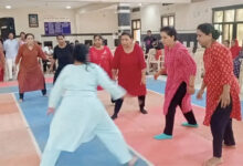 महिला कबड्डी : भाजपा महिला मोर्चा की टीम को आठ प्वाइंट से परास्त कर महाराष्ट्र मंडल विजेता
