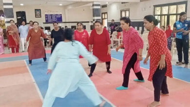 महिला कबड्डी : भाजपा महिला मोर्चा की टीम को आठ प्वाइंट से परास्त कर महाराष्ट्र मंडल विजेता