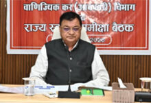 मदिरा के अवैध परिवहन एवं बिक्री पर रोक लगाए : आबकारी मंत्री देवांगन